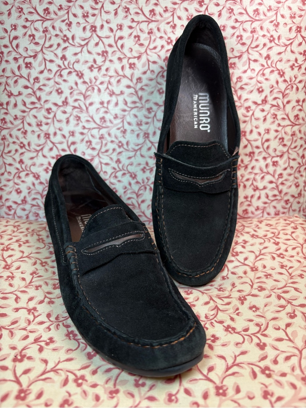 Munro W’s Ramie Black Suede Penny Loafers